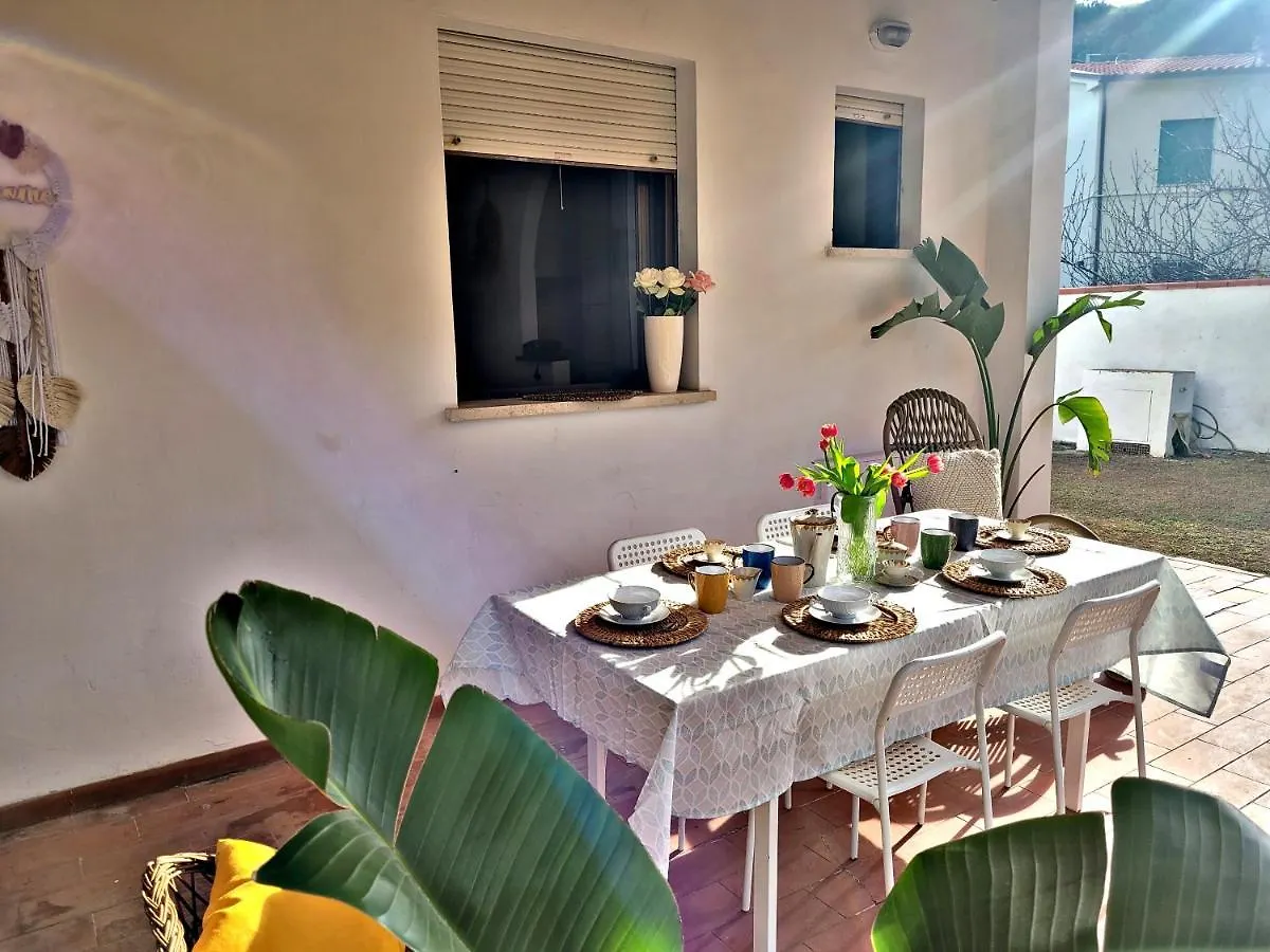 Holiday home Casa Gladioli Con Ampio Giardino Villa Tirrenia Italy