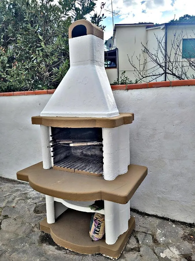 Casa Gladioli Con Ampio Giardino Villa Tirrenia Holiday home